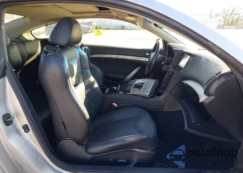 2014 Infiniti Q60 Journey z USA, uszkodzony, nr VIN JN1CV6EK0EM111050